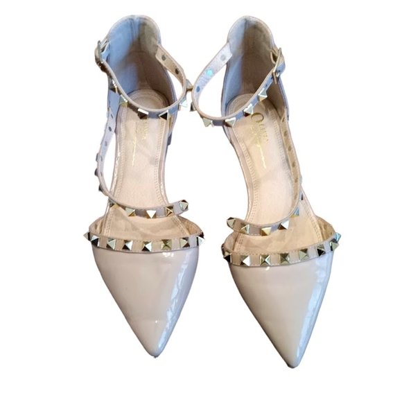 EC Olivia Ferragamo Tan Patent | Gold Studded Flats | Padded soles | Size: 5.5" - Picture 1 of 16